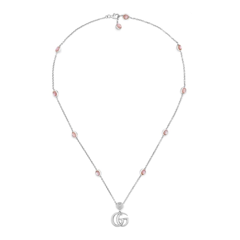 G*u*i necklaces